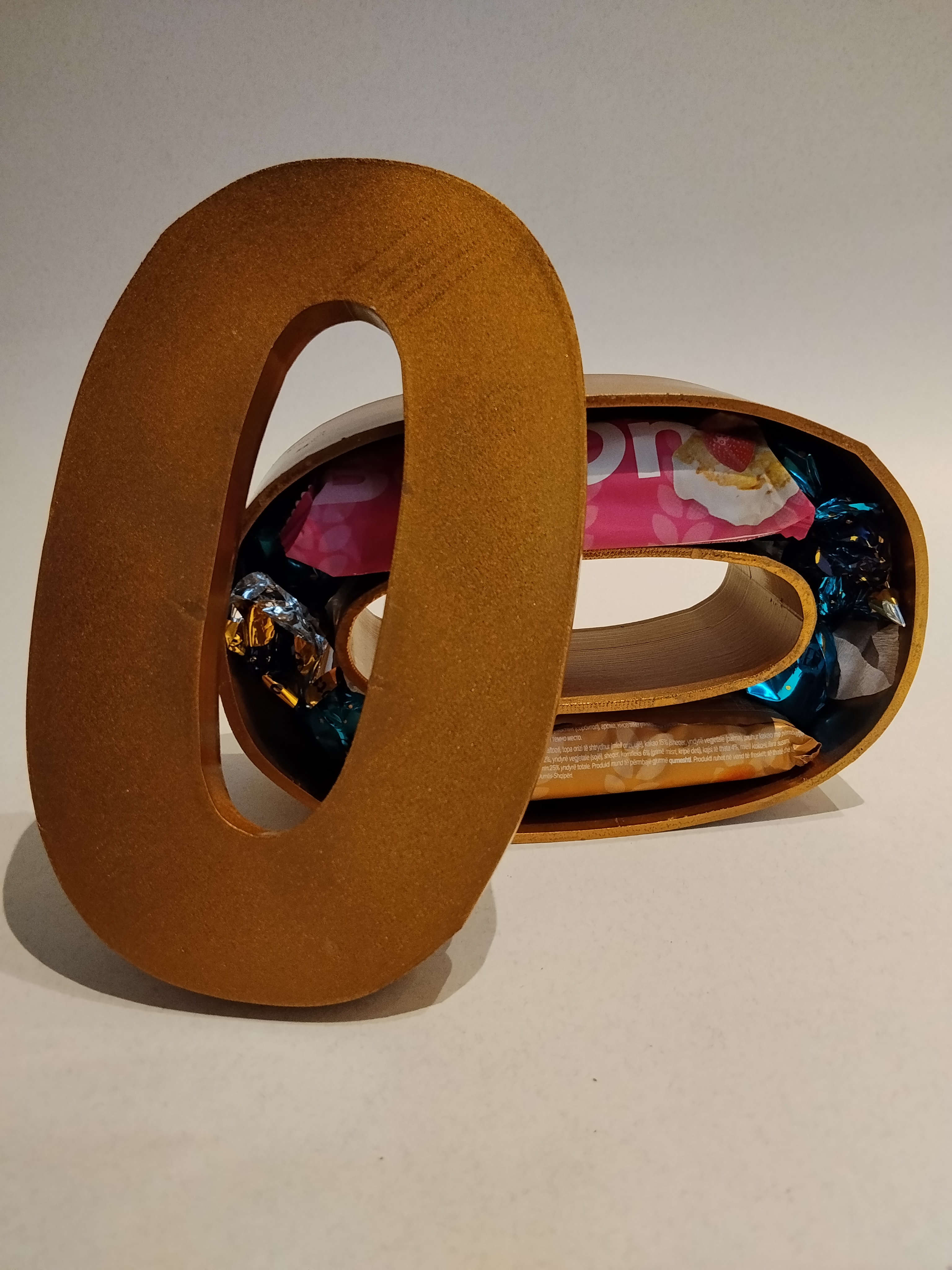 Dekorativni 3D model u obliku broja